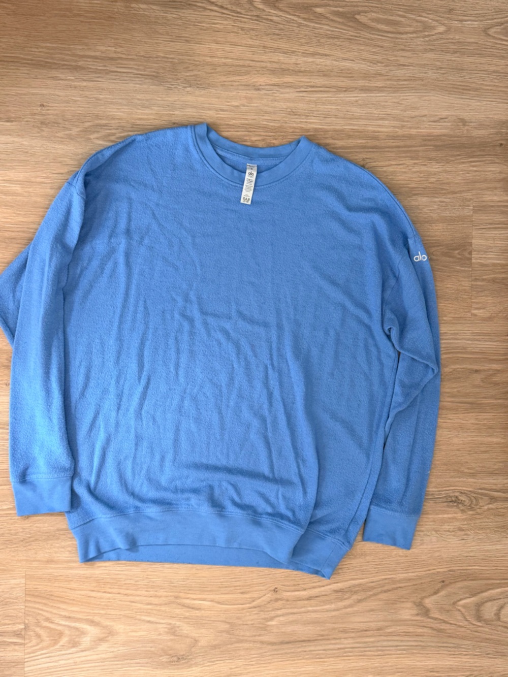 ALO Yoga Sky Blue Crewneck Sweatshirt